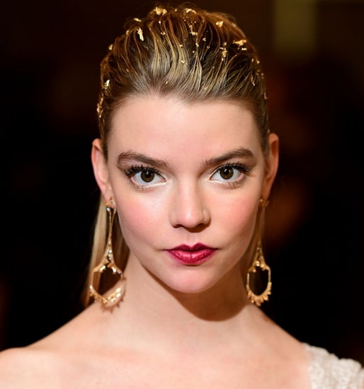 Anya Taylor-Joy Age, Net Worth, Husband, Family, Height and Biography ...