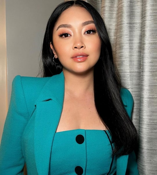 Lana Condor Age, Net Worth, Boyfriend, Family, Height and Biography ...