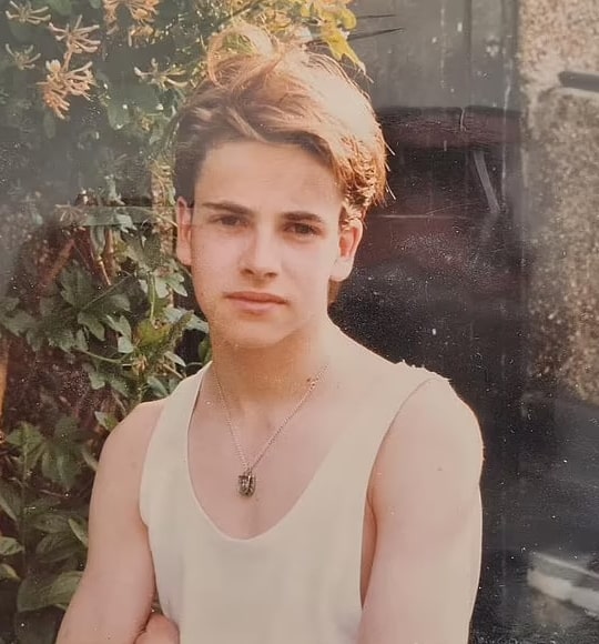 jonny lee miller childhood pic