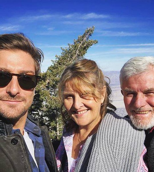 daniel lissing parents