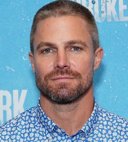 stephen amell