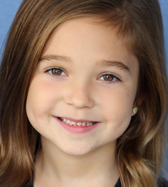 Poppy Gagnon Age, Net Worth, Boyfriend, Family and Biography - TheWikiFeed