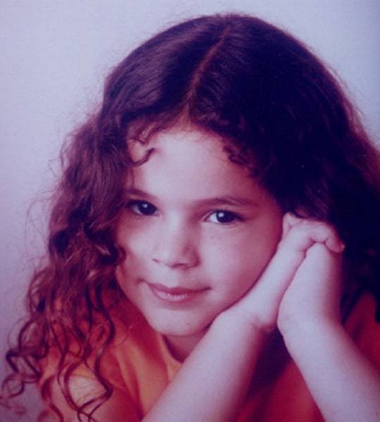 bruna marquezine childhood