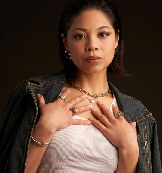 eva noblezada