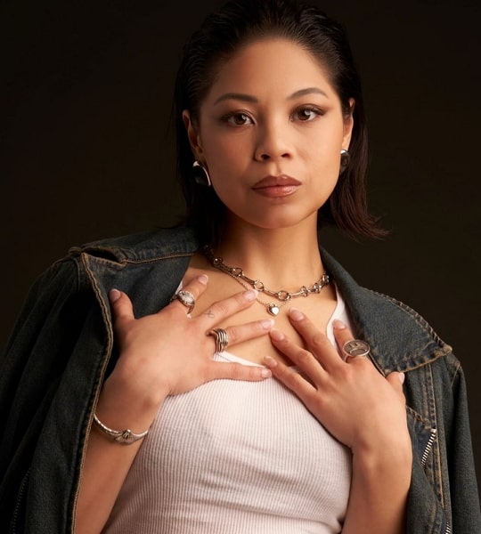 eva noblezada