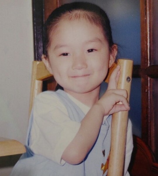 kim hye-yoon childhood