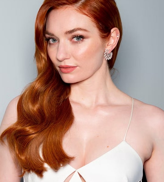 eleanor tomlinson